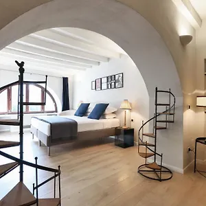 Elegant Rosales Apt. Milán